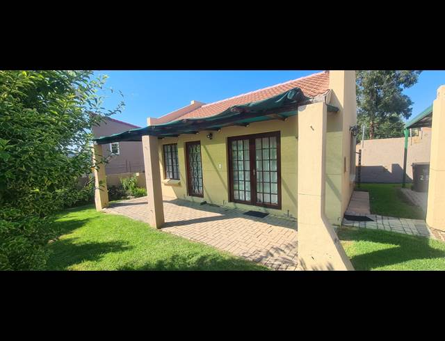 1 BEDROOM SIMPLEX SOLD IN HALFWAY GARDENS